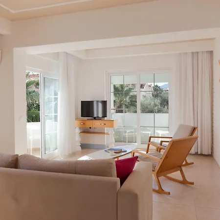 Apartment 202